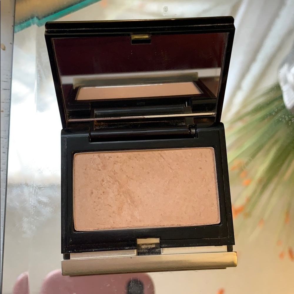 Kevyn Aucoin Highlighter
